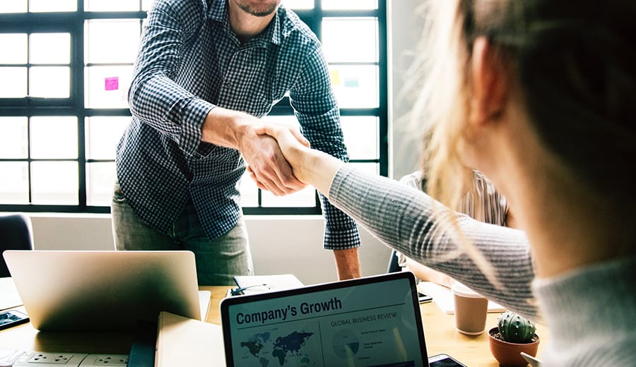 Trik Negosiasi Gaji Agar Penghasilan Bertambah via pexels.com