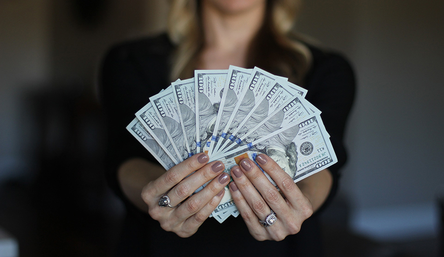 Perbedaan cashback dan diskon